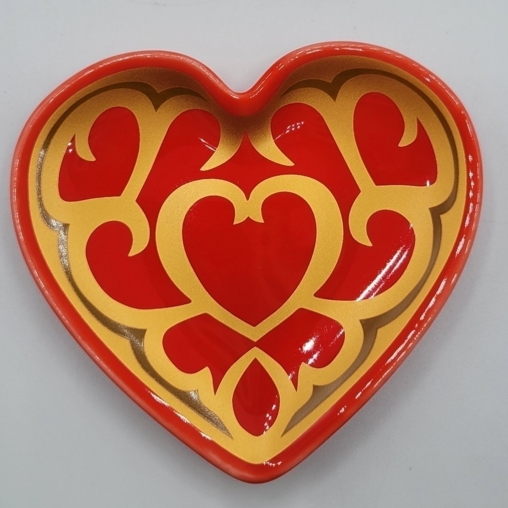 Zelda Tears of the Kingdom heart shaped vessel ceramic plate - Picture 2 of 8